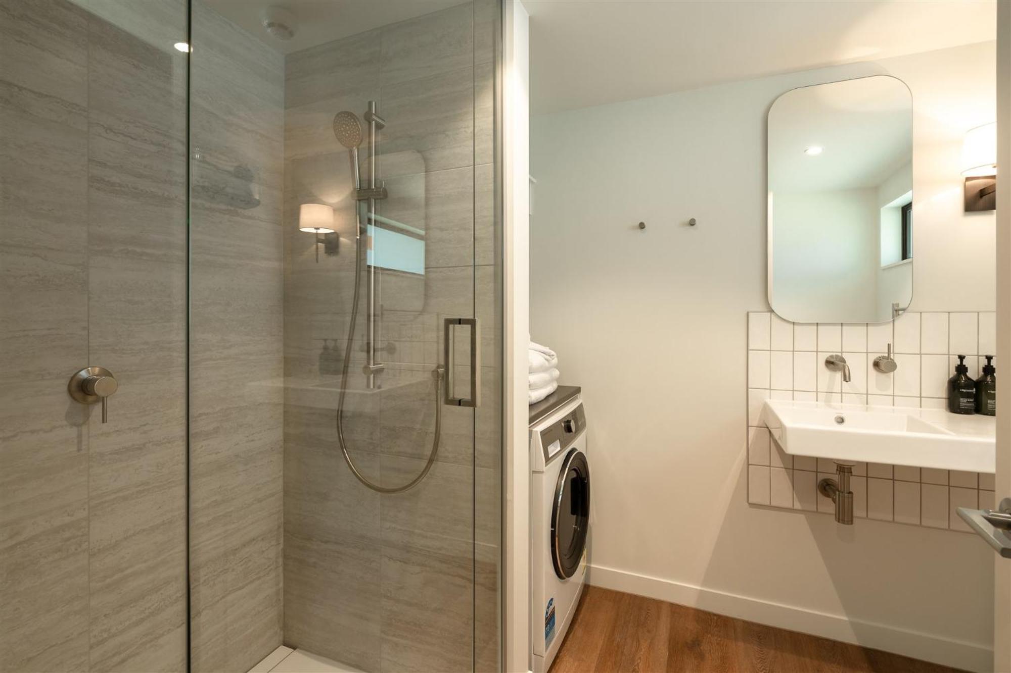 Premium Suite